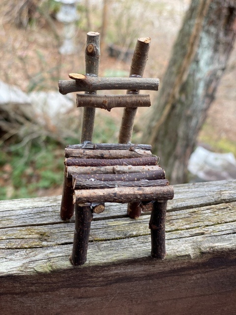 小枝の椅子の作り方